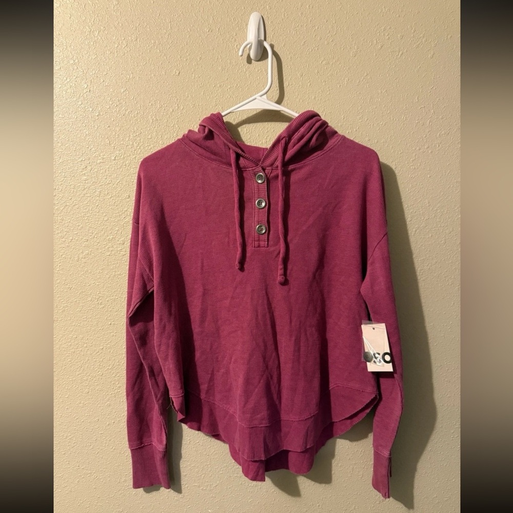 SO NWT Juniors Dark Pink Berry Henley Pullover Light Hoodie Shirt SM